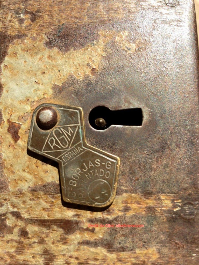 IMG_1437 [1600x1200] -  CERRADURA DE SEGURIDAD